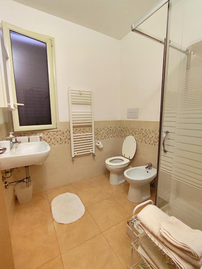 B&B Flavilla Santa Flavia Exterior foto